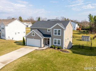 14482 Tupelo Dr, West Olive, MI 49460