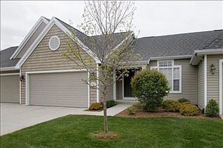 1st image of 2215 Gray Oak Cv