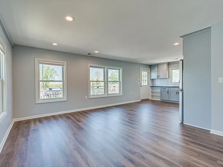 4 Wilcox Ave #B — Photo 4