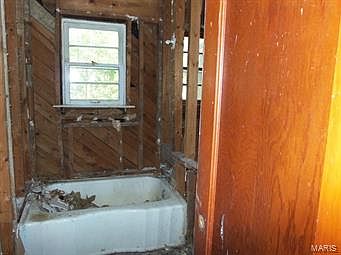 3rd image of 467 Keysville St