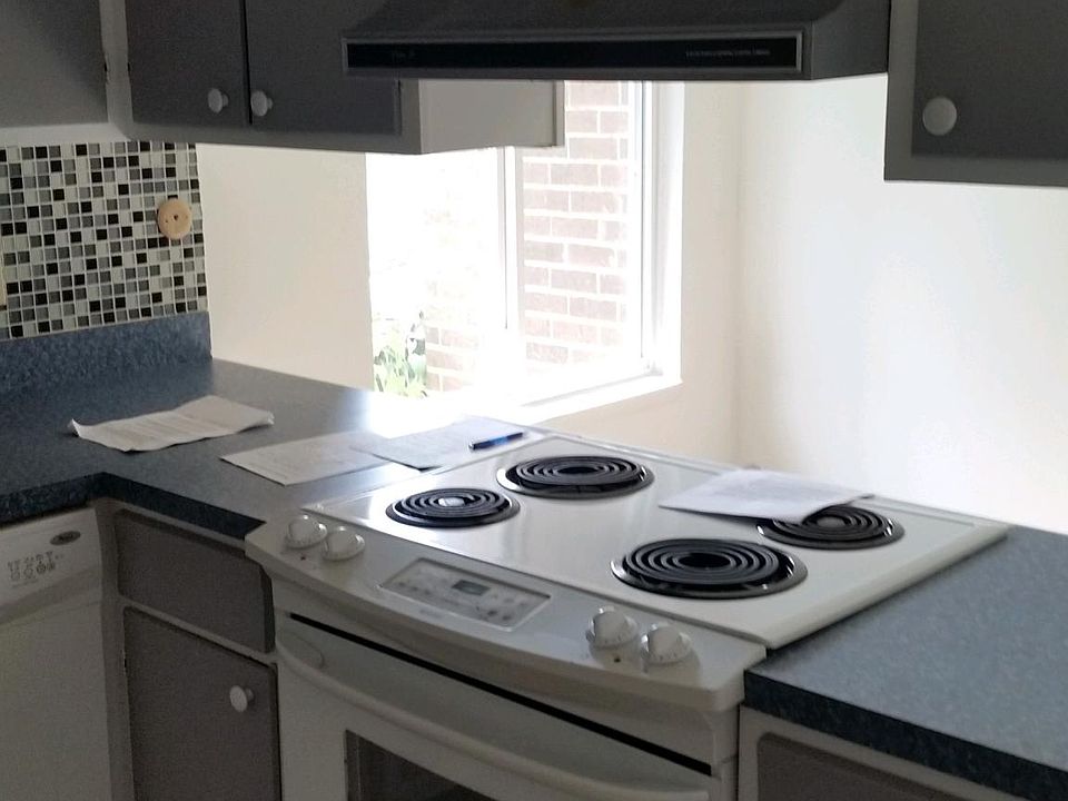 1st image of 4370 Heritage Dr