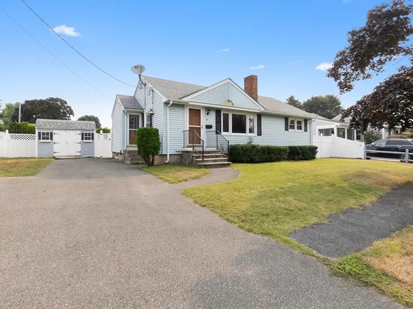 30 Macarthur Blvd, Danvers, MA 01923
