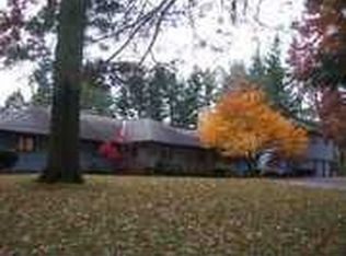 405 Allens Creek Rd, Rochester, NY 14618