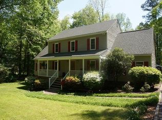 9963 Loch Banif Rd, North Chesterfield, VA 23236