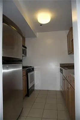 Rented by Bank Neary | media 28