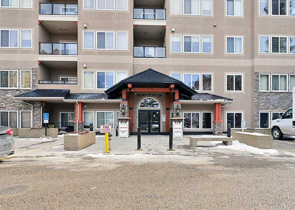 1st image of 20 W Discovery Ridge Close SW #108