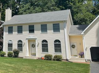 17 Spinners Run, South Windsor, CT 06074