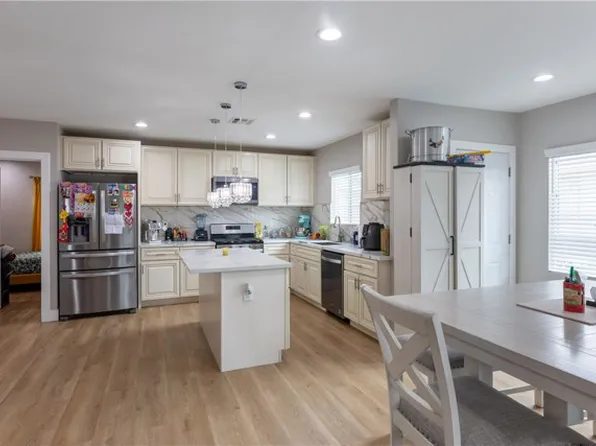 1344 Ximeno Ave, Long Beach, CA 90804