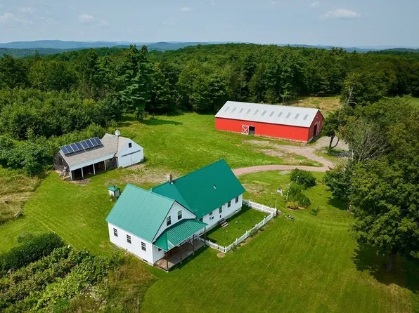 148 E Hill Rd, Leyden, MA 01337
