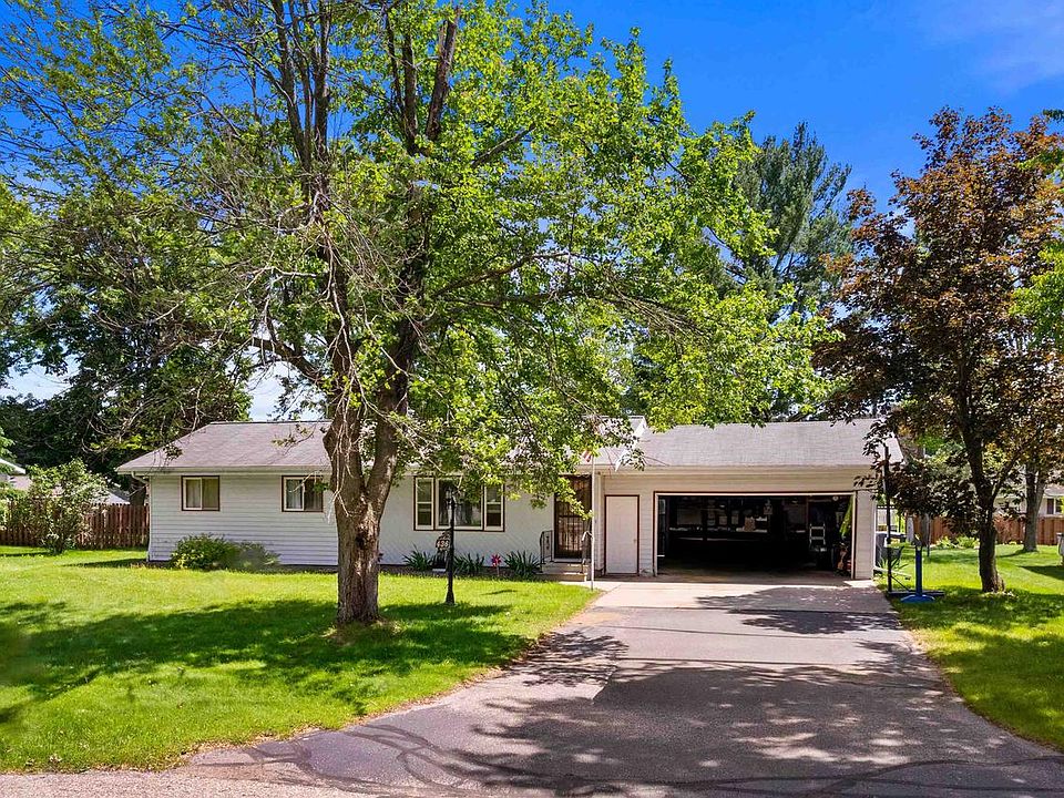 436 Meadow Lane Wisconsin Rapids Wi 54494 Zillow