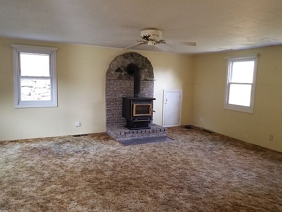 Additional Living Room