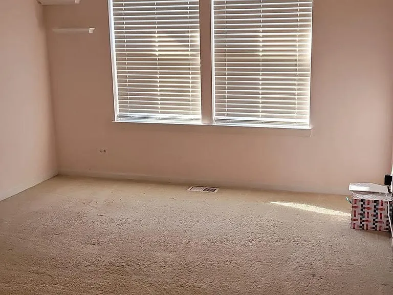 84 Woodview Ct — Photo 10