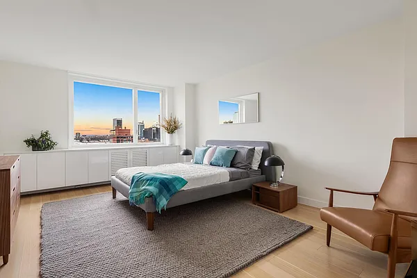 Sold by Douglas Elliman | media 14