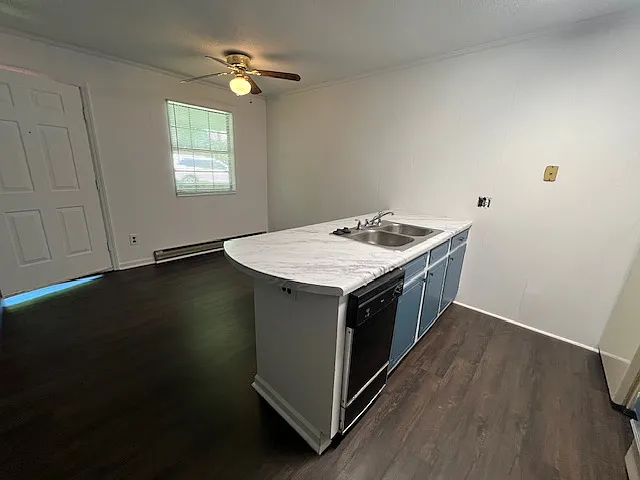 235 Corona St SW #304 — Photo 6