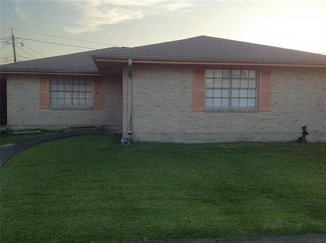 2nd image of 1800 Hall Ave