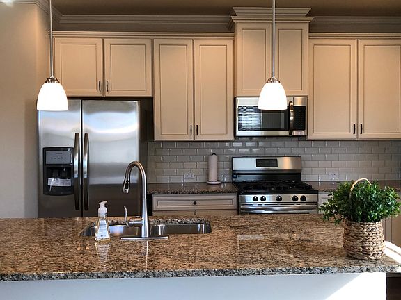 5th image of 4125 Cordova Ln