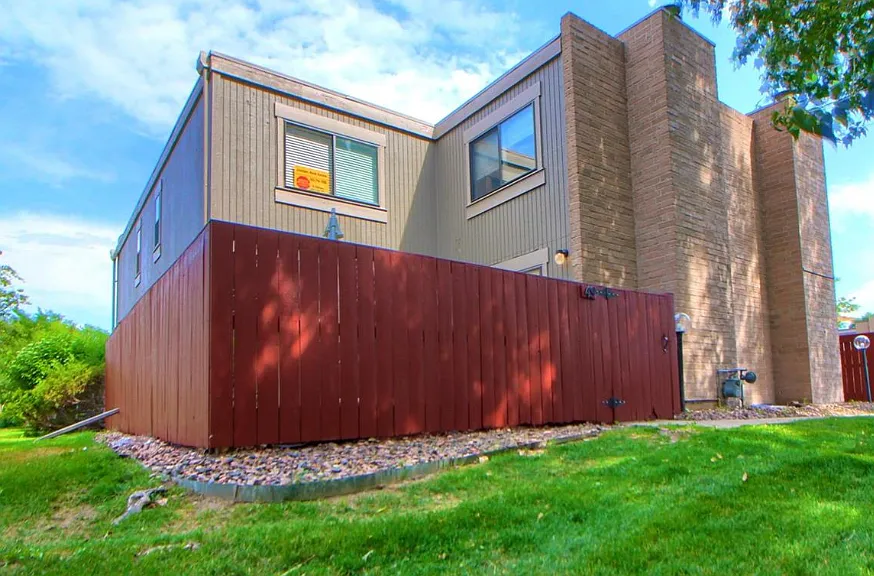 2 bed, 2072 sqft, $2,800 — Photo 1