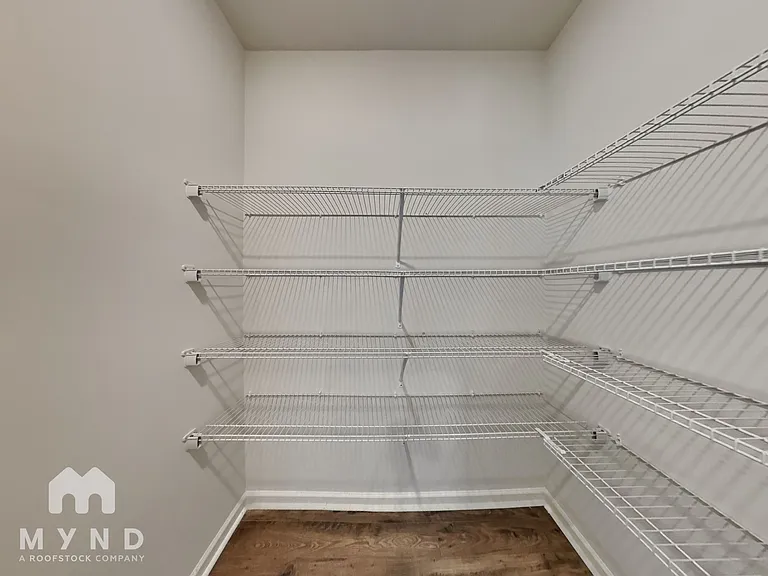 262 Barnwood Ln — Photo 8