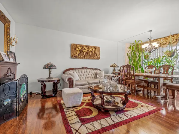 12399 Flatlands Avenue image 6 of 19