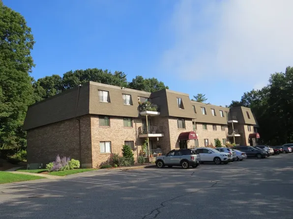 59 School St APT B-3, Northborough, MA 01532