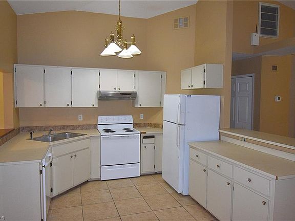 4th image of 4305 7th St W