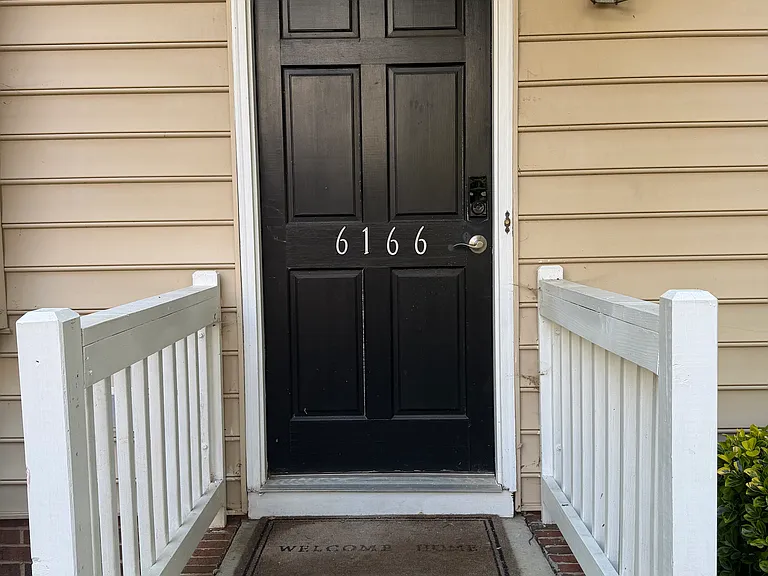6166 Loch Laural Ln — Photo 4