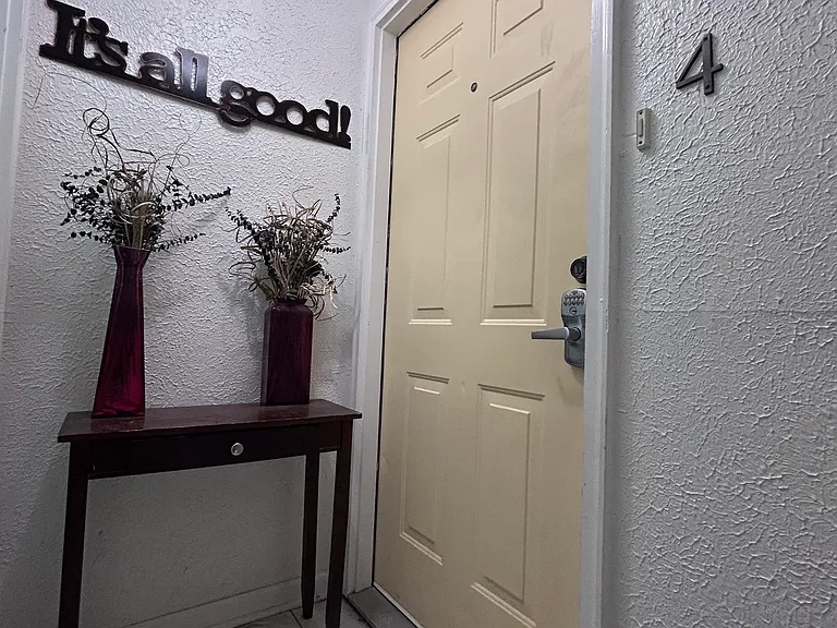 1012 Carolyn Ave #4 — Photo 12