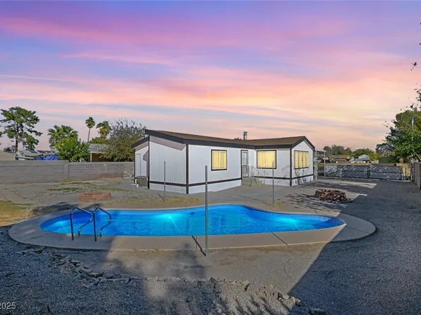 3387 Encina Dr, Las Vegas, NV 89121