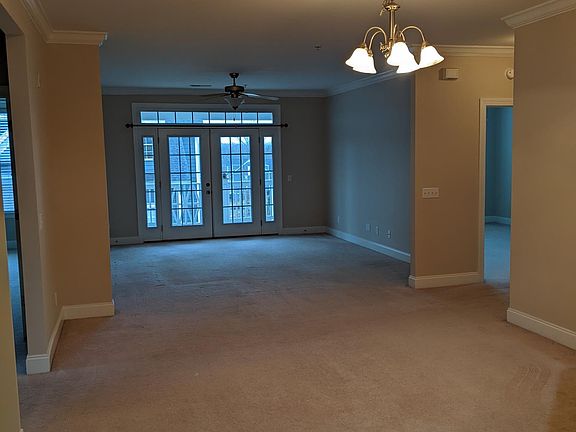 Open concept, Large Den and dining area just off kitchen