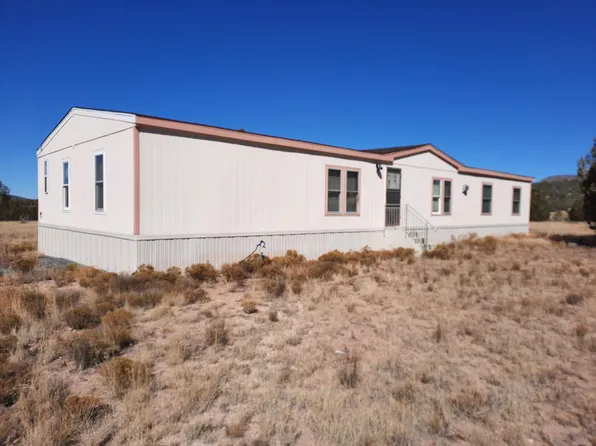 39725 W Infinity Trl, Seligman, AZ 86337