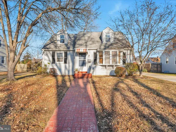 528 Dubois Ave, Barrington, NJ 08007