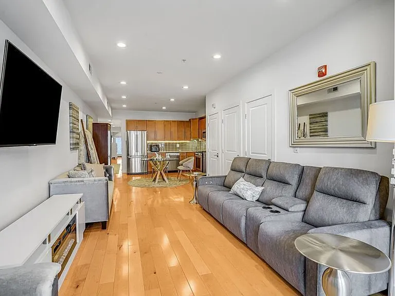 816 Kennedy St NW #2 — Photo 7