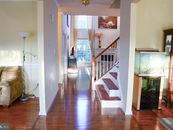 2nd image of 8497 Lanier Overlook Ct