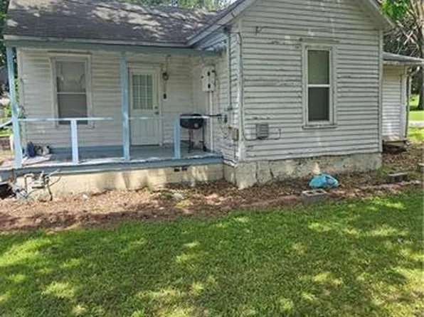 408 Kincheloe St, Carrollton, MO 64633