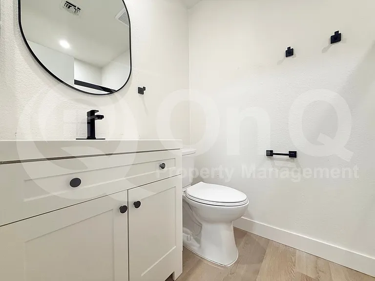 9015 W Elm St #7 — Photo 6