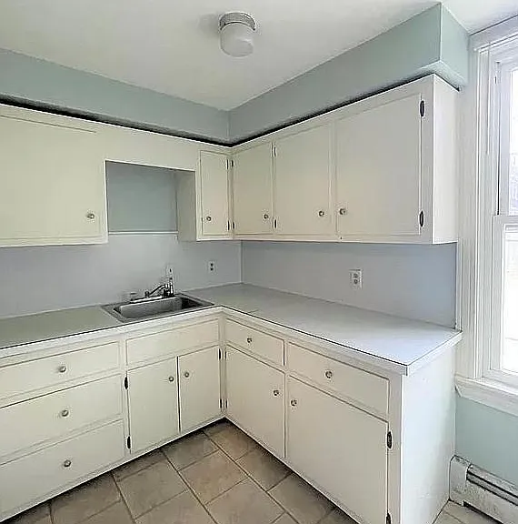 31 Chapin Ave #4 — Photo 2