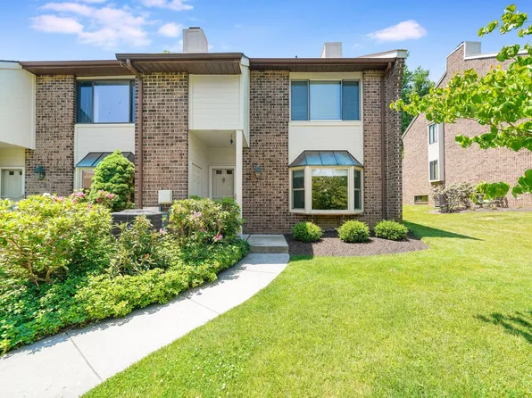 48 Elan Ln, Chesterbrook, PA 19087