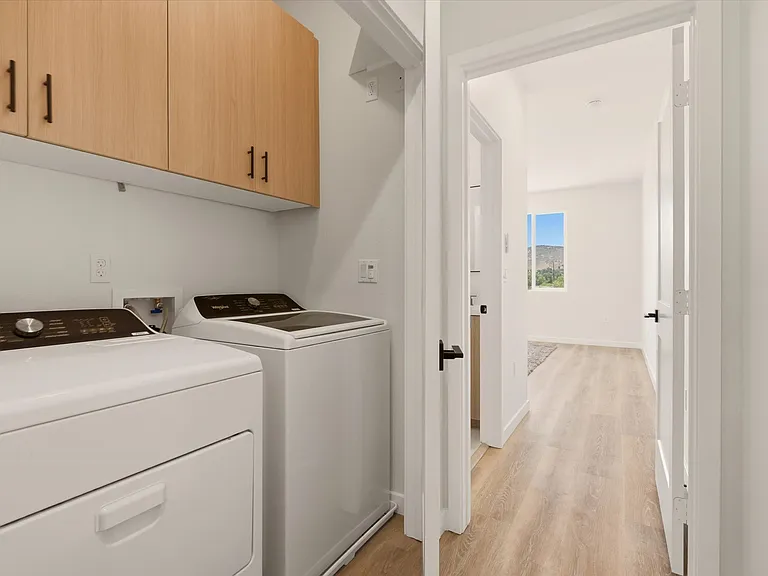 5824 Persepolis Ct — Photo 24
