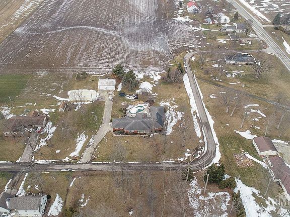 4th image of 9521 N Hickory Hill Dr