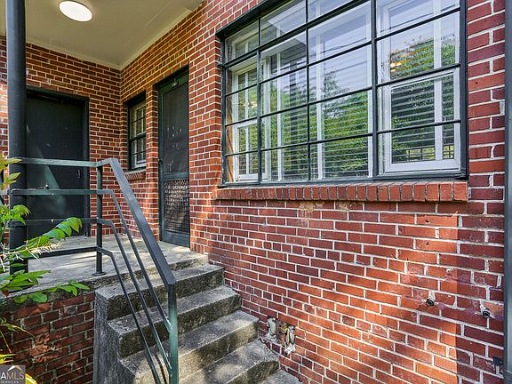 3rd image of 1391 Normandy Dr NE APT 1