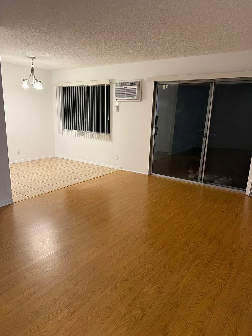 816 Westmount Drive LP — Photo 3