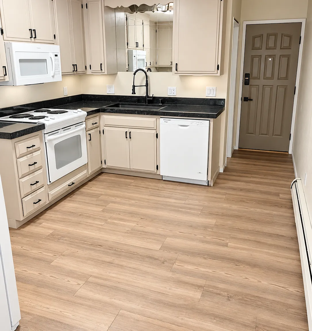 2 bed, 1.5 bath, 1127 sqft, $2,000 — Photo 3