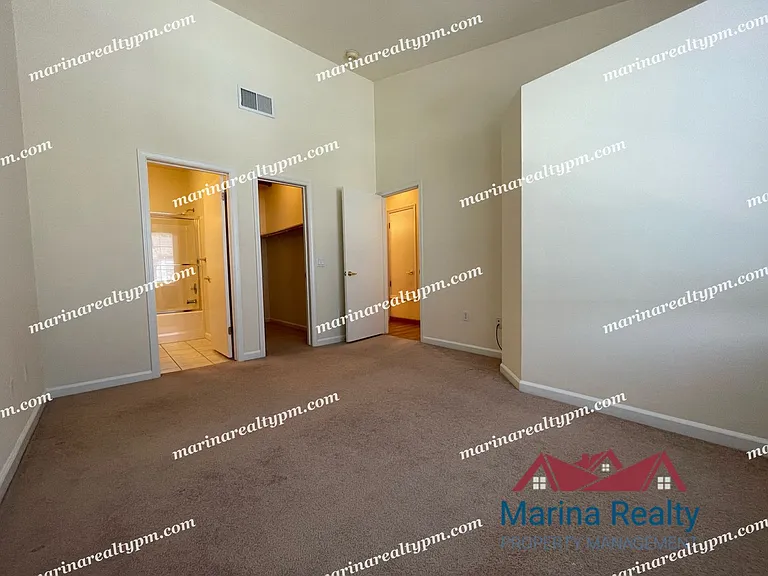 2611 Bayfront Ct — Photo 15