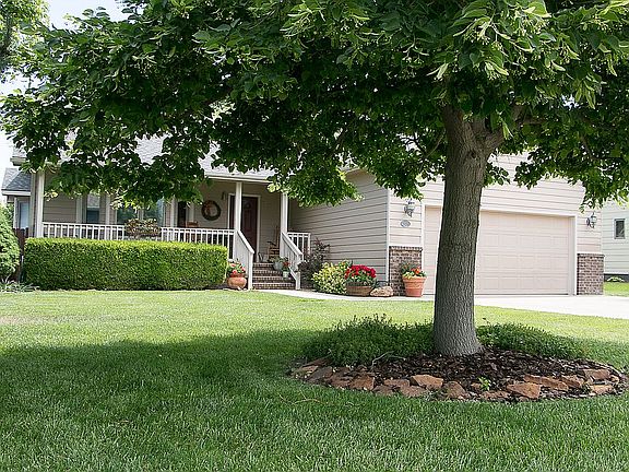 2nd image of 3106 Foxfire Dr