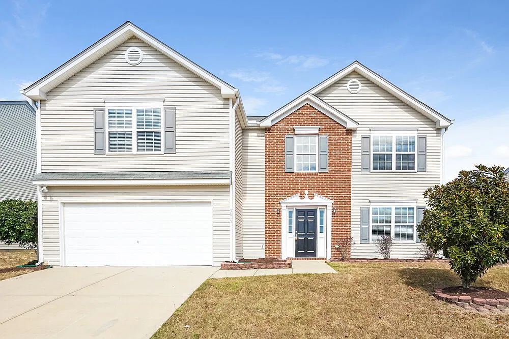 4 bed, 2.5 bath, 2315 sqft, $2,330 — Photo 1
