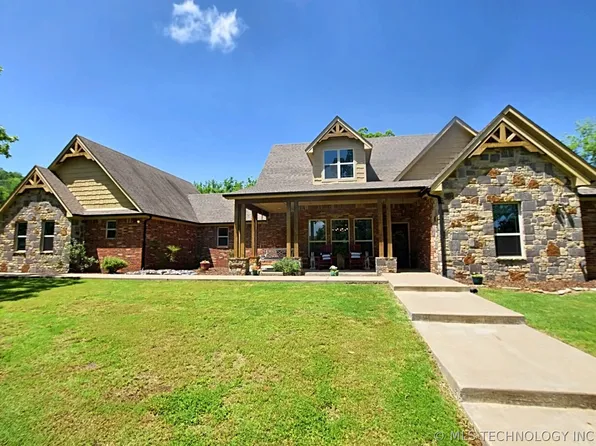 121 Quanah Rd, Fort Gibson, OK 74434