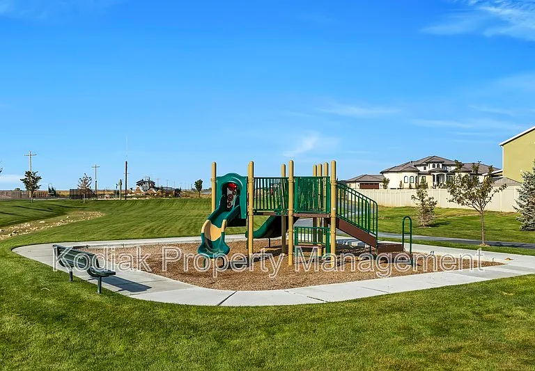 3199 S Claire Ave — Photo 25