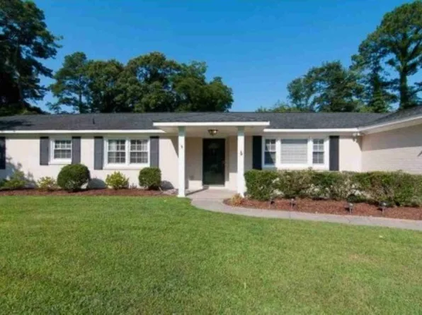1529 Little Horseshoe Dr, Virginia Beach, VA 23451