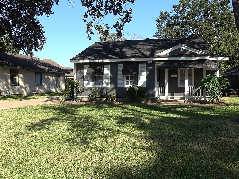 1st image of 1009 McArthur Dr