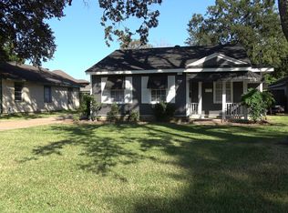 1009 McArthur Dr, Pt Neches, TX 77651